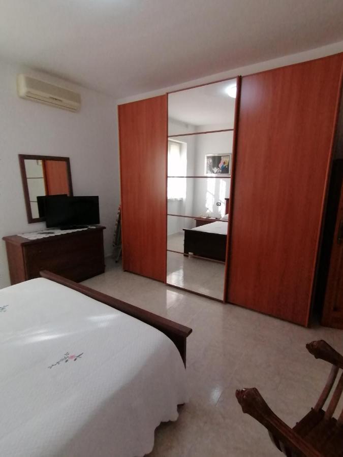 Lemon House Apartment Сасари Екстериор снимка