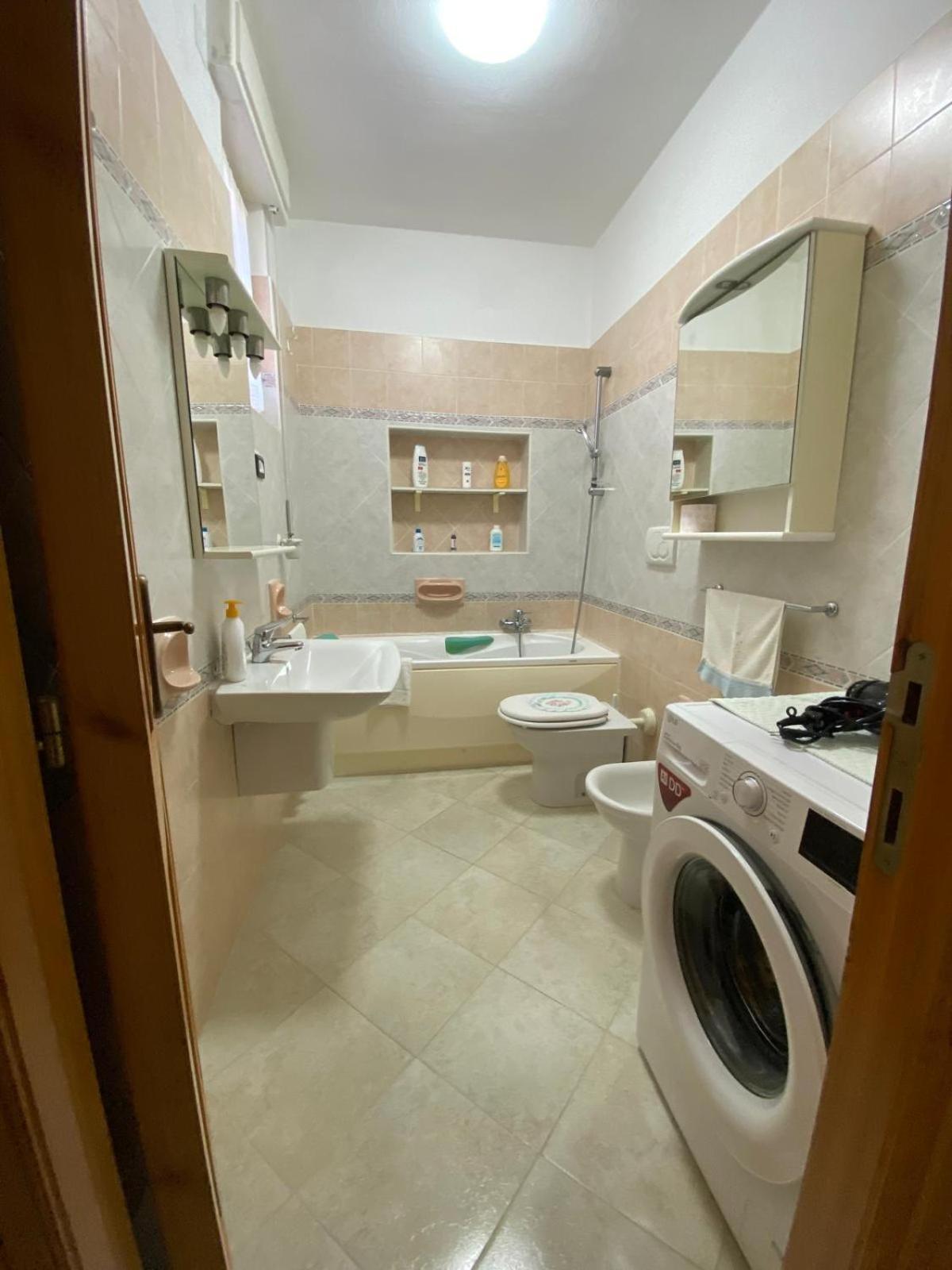 Lemon House Apartment Сасари Екстериор снимка